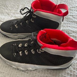 Air Jordan 9 Retro Johnny Kilroy 2012 Size 11 (302370-012)